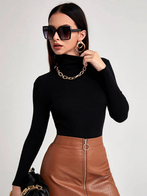 CAMISA FEMININA: GOLA ALTA DE MALHA